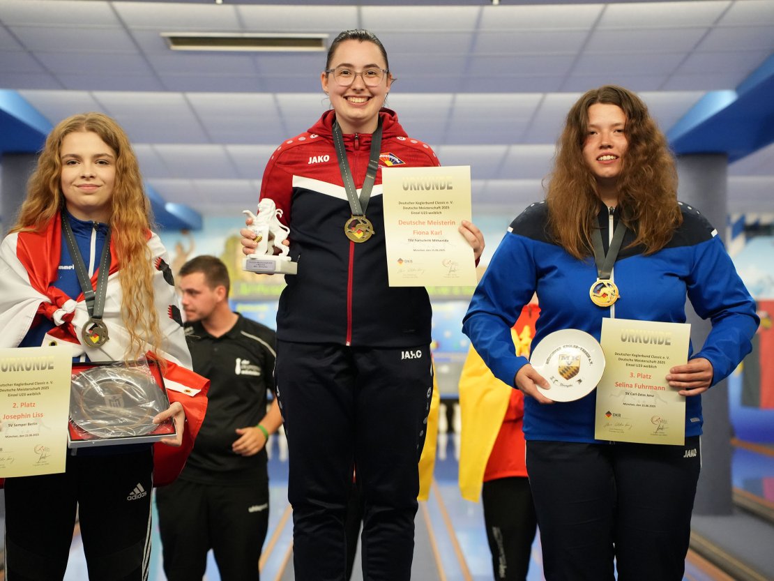 Siegerehrung U23 weiblich bei der DEM 2025 in München.
