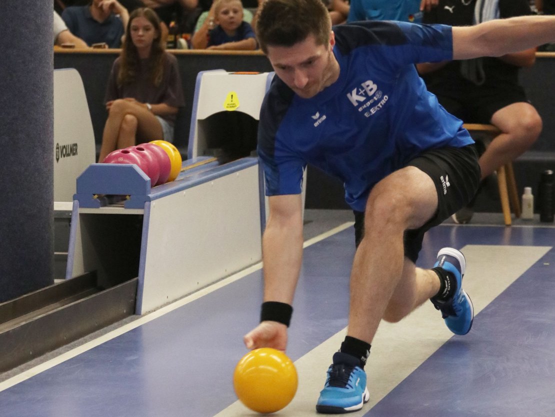 Titelverteidiger Taras Elsinger fightete sich erneut in das Männer-Finale und überzeugte am Sonntagvormittag mit 671 Kegeln.