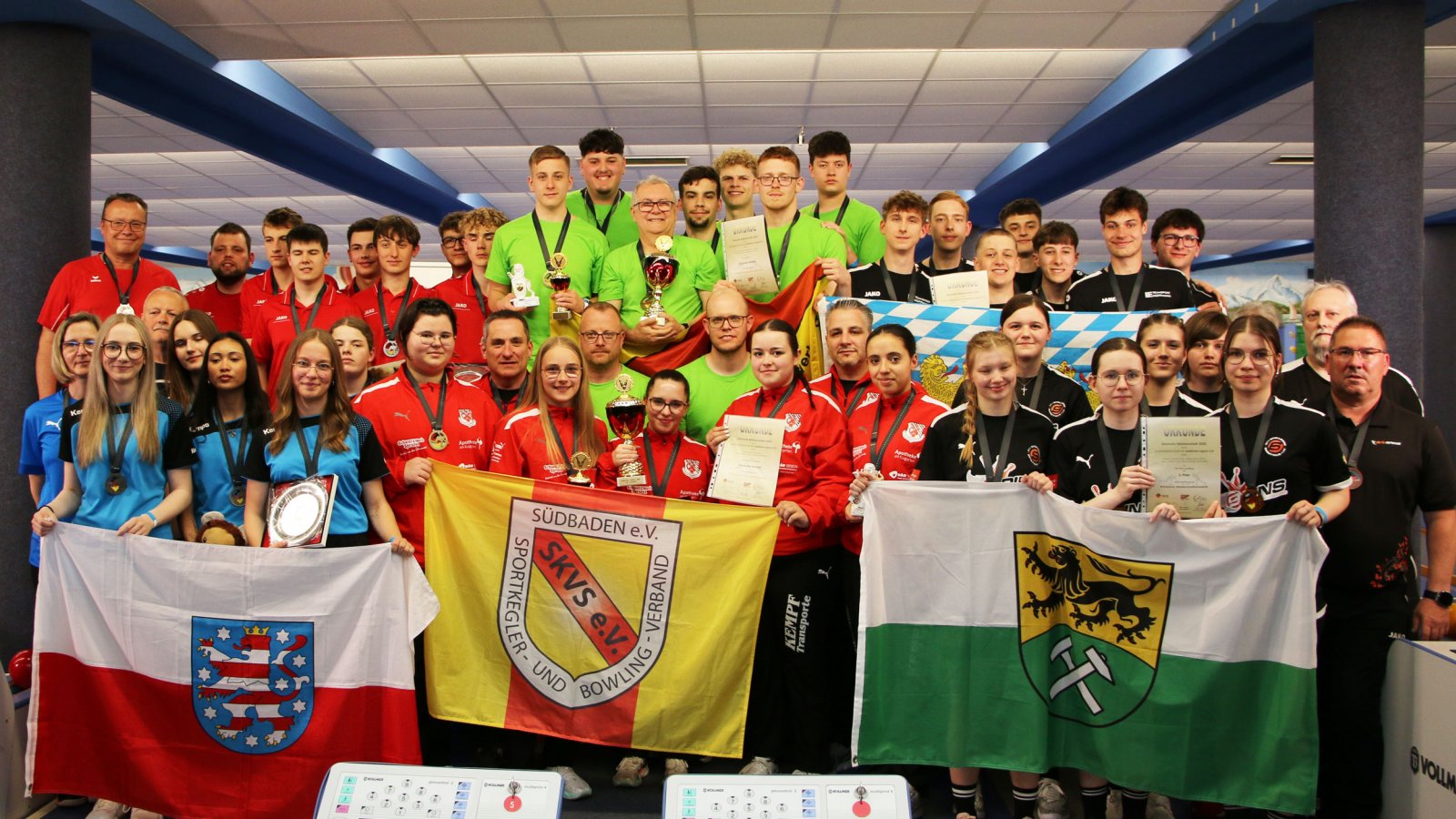 Alle Siegermannschaften U19 Mannschaft
