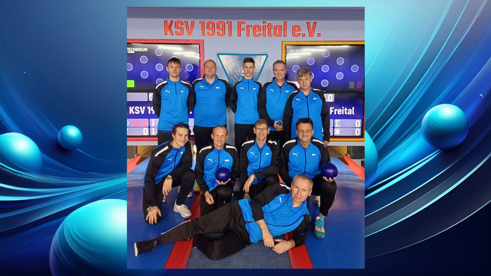 KSV Freital, hinten von links: Ben Klein, Lucas Dietze, Lars Ebermann, Sven Keil, Jörg Gotthardt; vorn von links: Jan Opitz, Michael Kubitz, Frank Gonzalez Fresndedo, Sebastian Käfer, ganz vorn: Miroslav Jelinek. @ksv
