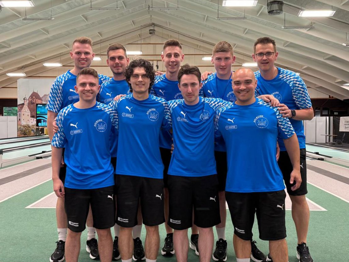Deutsche U23 männlich, h.iv.l. Fabian Zimmermann, Silvan Meinunger, Justin Moshacke, Jonas Bähr, Axel Schondelmaier; vorne v.li.: Tim Radina, Raven Michel, Alex Karl und Manuel Hopfe.